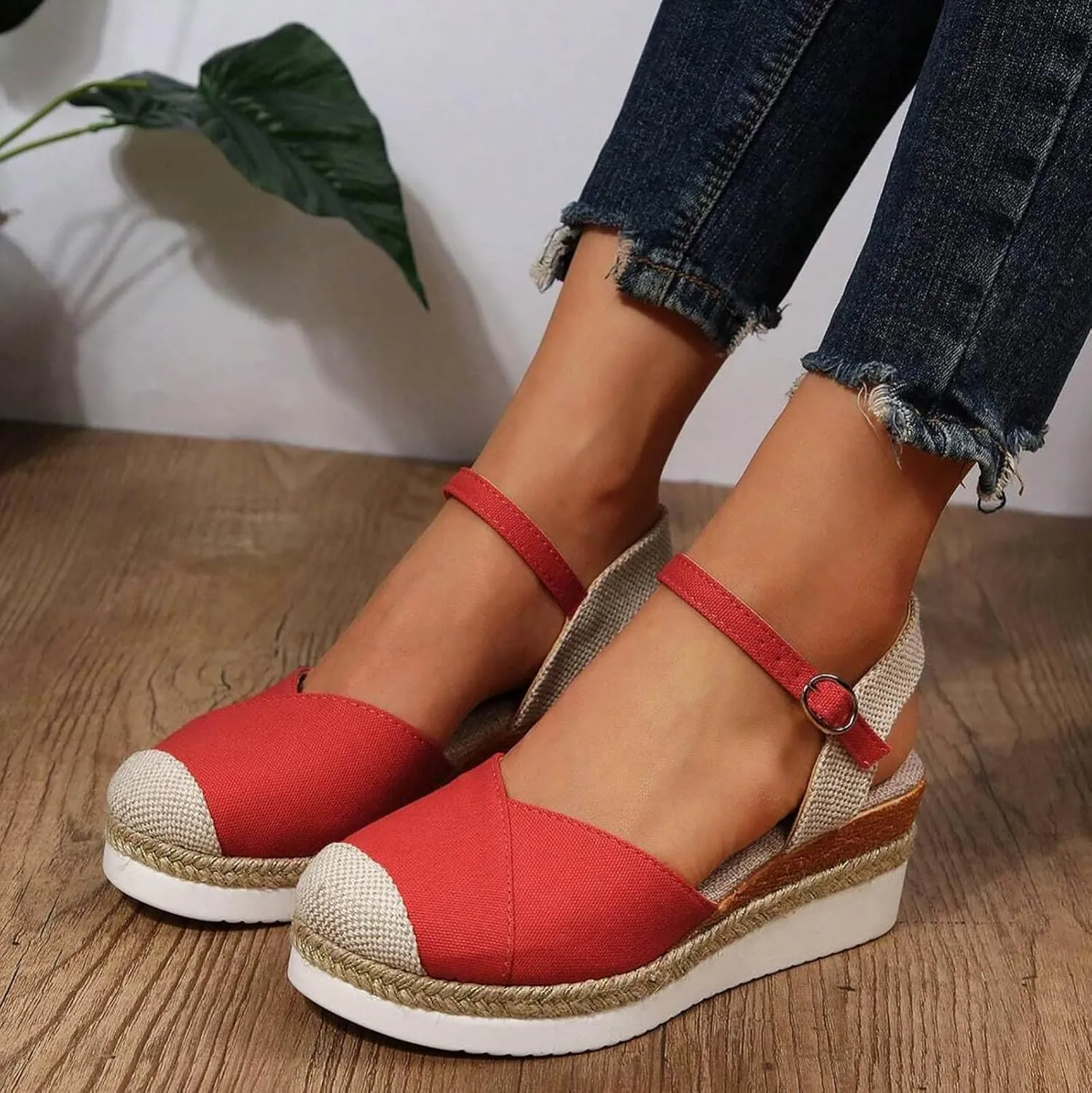 Closed Toe Platform Wedge Sandals for Women 2025 Summer Vacation Dressy Comfortable Anti Slip Beach Shoes with Adjustable Buckle Ankle Strap