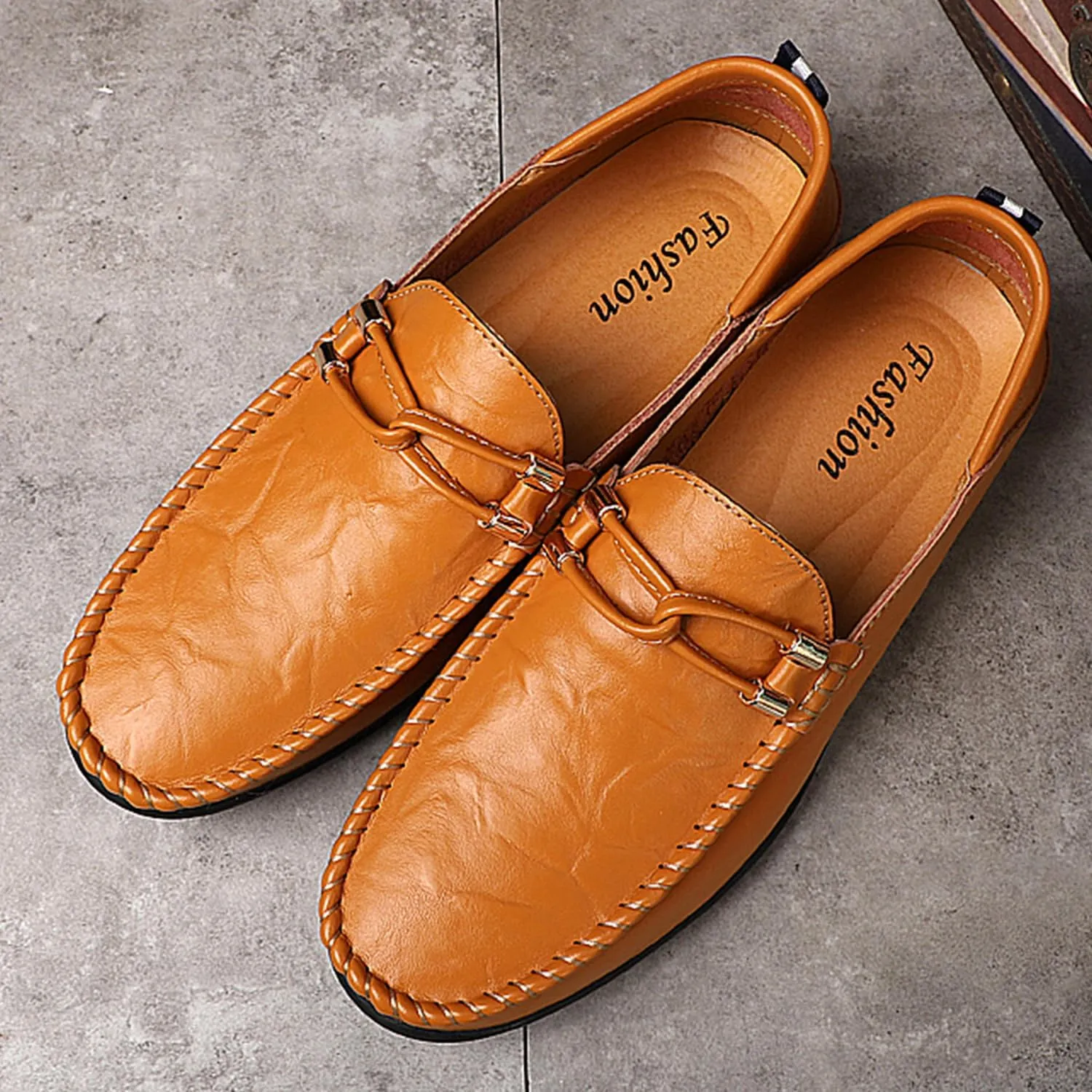 Men's Driving Loafers Soft Penny Loafers Leather Slip-On Moccasins with Handcrafted Stitched Detailing Black Lightweight Boat Shoes