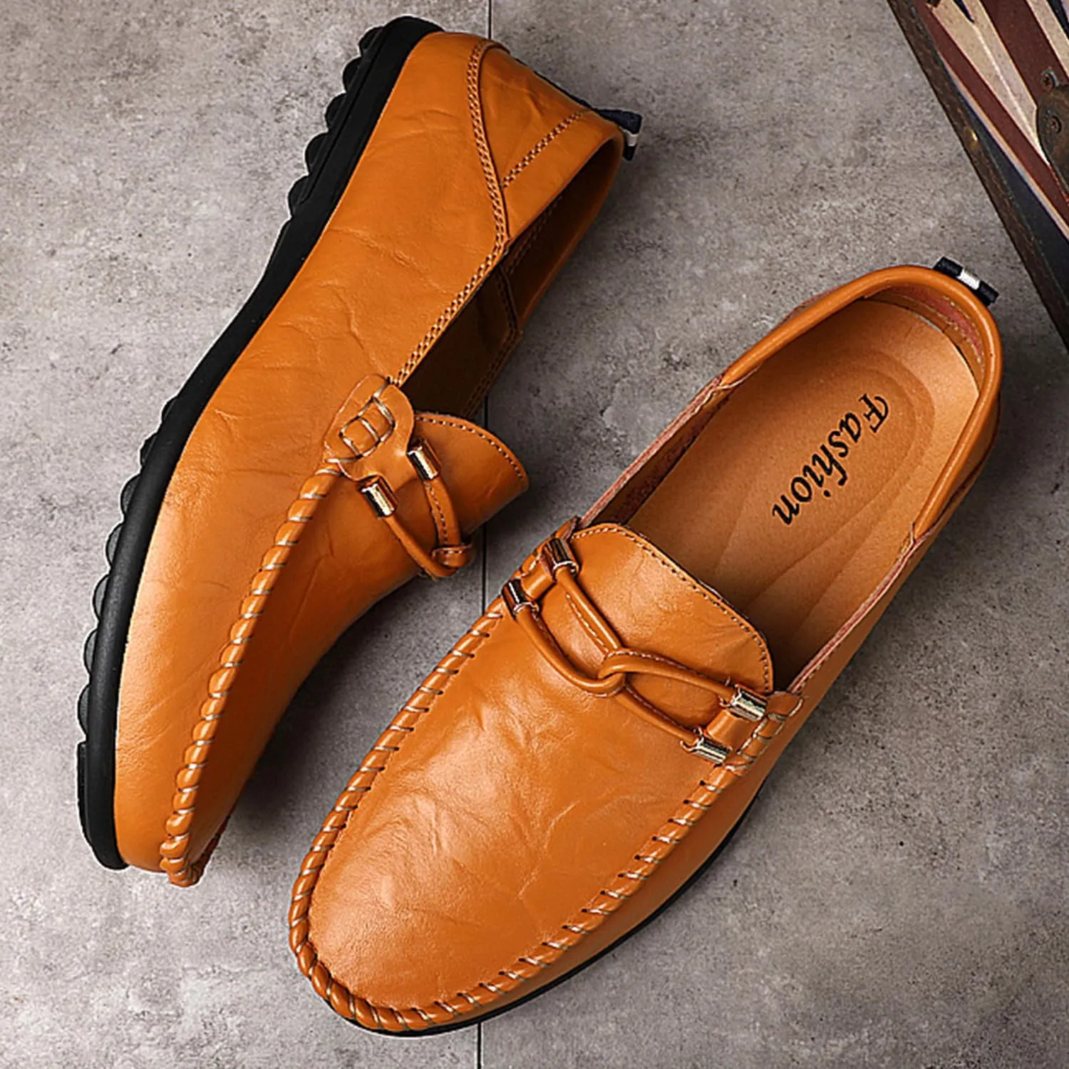 Men's Driving Loafers Soft Penny Loafers Leather Slip-On Moccasins with Handcrafted Stitched Detailing Black Lightweight Boat Shoes