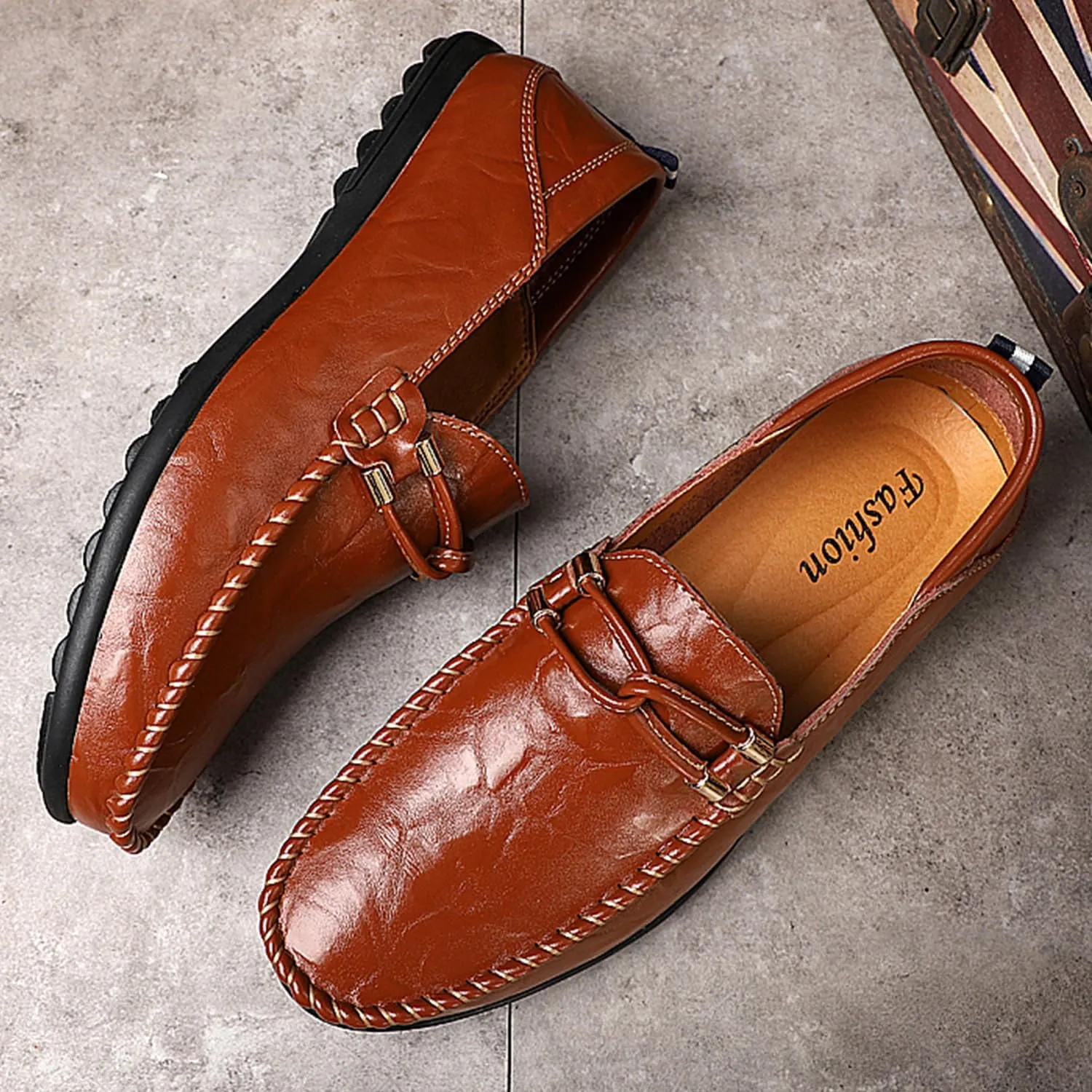 Men's Driving Loafers Soft Penny Loafers Leather Slip-On Moccasins with Handcrafted Stitched Detailing Black Lightweight Boat Shoes