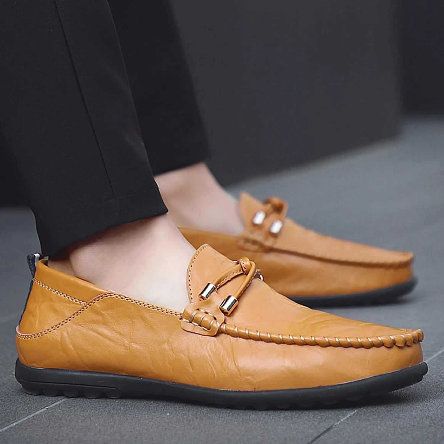 Men's Driving Loafers Soft Penny Loafers Leather Slip-On Moccasins with Handcrafted Stitched Detailing Black Lightweight Boat Shoes