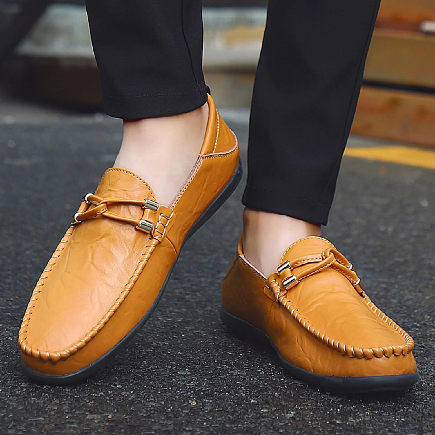 Men's Driving Loafers Soft Penny Loafers Leather Slip-On Moccasins with Handcrafted Stitched Detailing Black Lightweight Boat Shoes