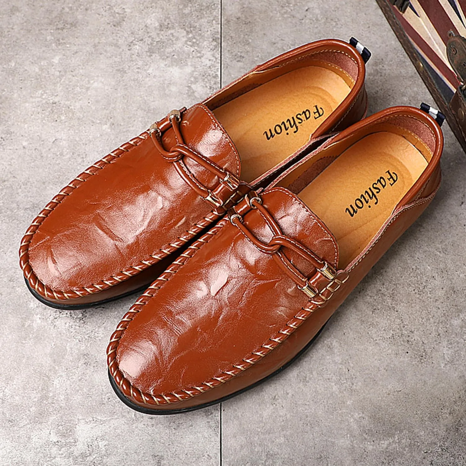 Men's Driving Loafers Soft Penny Loafers Leather Slip-On Moccasins with Handcrafted Stitched Detailing Black Lightweight Boat Shoes
