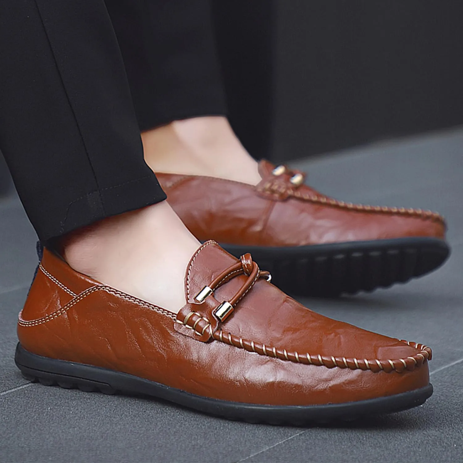 Men's Driving Loafers Soft Penny Loafers Leather Slip-On Moccasins with Handcrafted Stitched Detailing Black Lightweight Boat Shoes