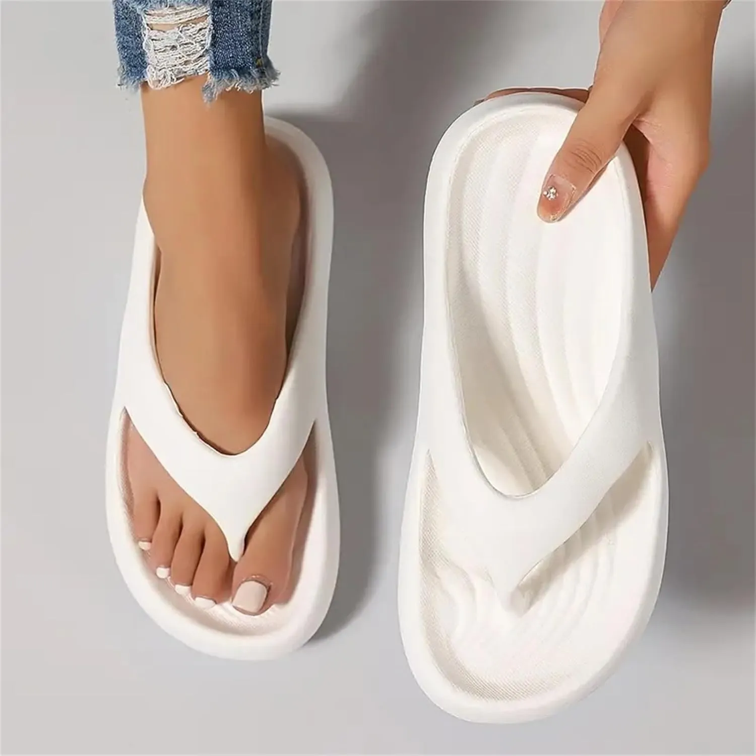 Orthopedic Sandals for Women Lightweight Thicken Sole Slippers Arch Support Flip Flops Casual Summer Beach Slippers All Day Comfort