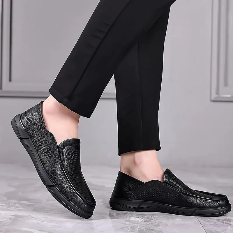 Stylish Men's Cap Toe Oxford Dress Shoes in Premium Leather with Polished Finish for Business Attire