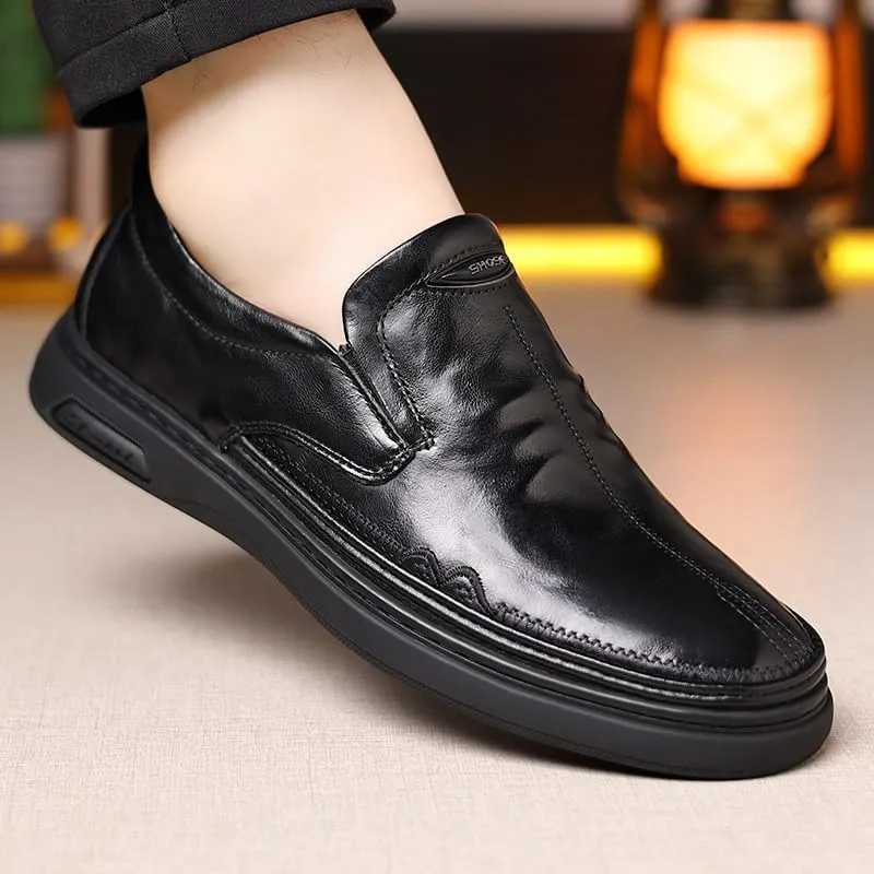 Stylish Men's Cap Toe Oxford Shoes in Premium Leather with Polished Finish for Professional Attire